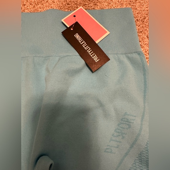 PrettyLittleThing Teal Kids Shorts - Picture 2 of 4